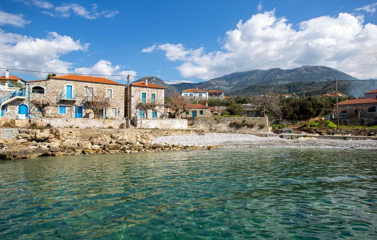 Hotel Mani Stone Towers Kotronion  Esterno foto