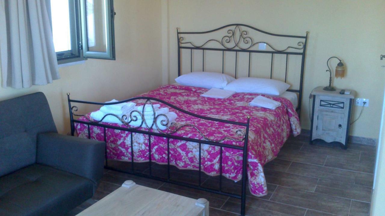 Hotel Mani Stone Towers Kotronion  Esterno foto